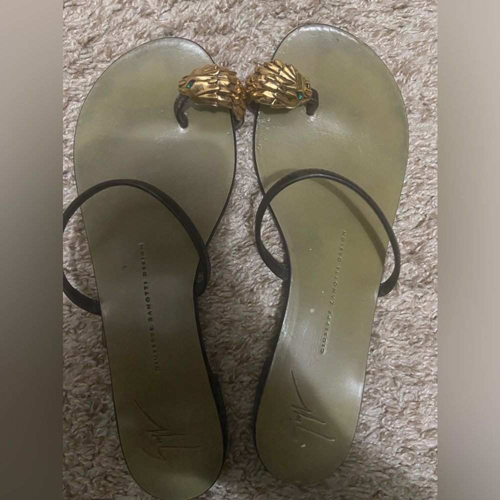 Ivory green & gold